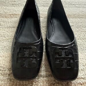 Tory Burch Black Croc-Embossed Logo Flats